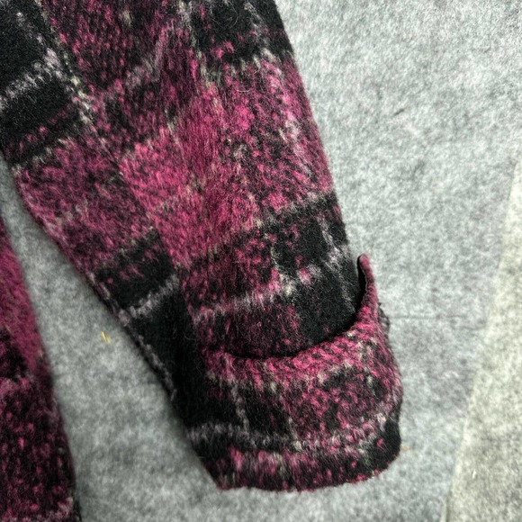 Plaid Women's Jacket in Pink and Black - Picture 8 of 16